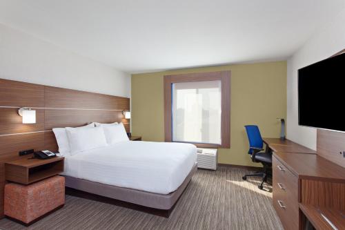 Holiday Inn Express West Los Angeles-Santa Monica, an IHG Hotel