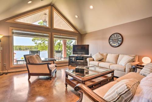 Serene Lakefront Retreat with Dock in Duck Creek! in Claremore (OK)