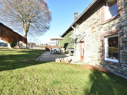 Quaint Cottage in Kuchelscheid with Terrace