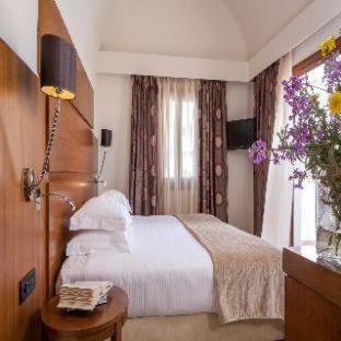 Aressana Spa Hotel & Suites - Small Luxury Hotels of the World