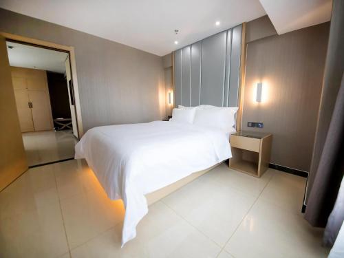 Lavande Hotel Urumqi High-speed Railway wanda plaza