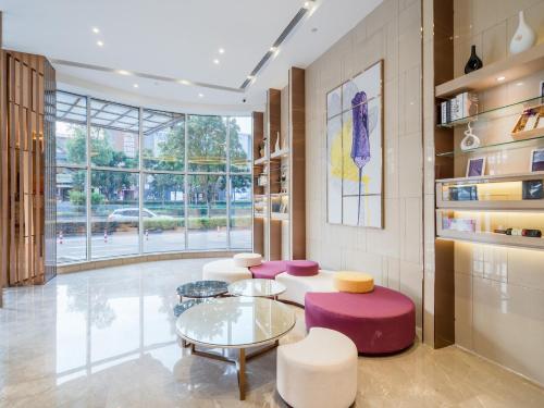 Lavande Hotel Luzhou High-Speed Railway Station Southwest Trading Market