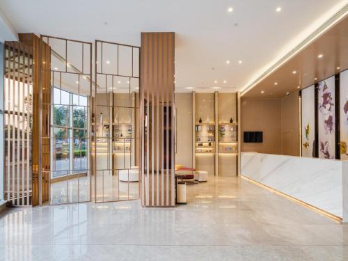 Lavande Hotel Luzhou High-Speed Railway Station Southwest Trading Market