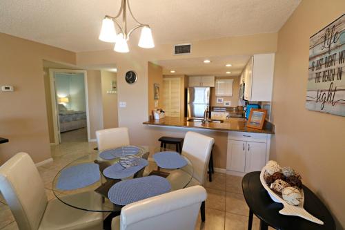 Ocean Village Club E32 - image 2
