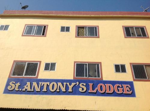 Exterior view, St. Antonys Lodge in Kochi