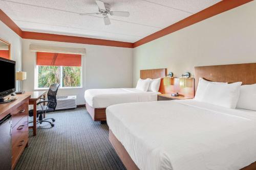 La Quinta by Wyndham Miami Cutler Bay - image 3