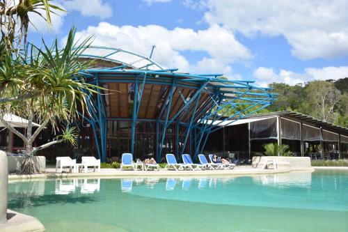 Kingfisher Bay Resort