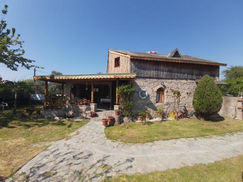  Robinson Stonehouse in Babakale