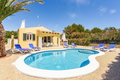 Cap d'Artrutx Villa Sleeps 6 Pool Air Con WiFi gîte à louer Urbanització Tamarinda