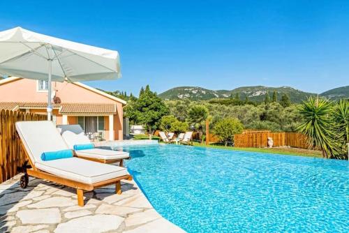  Papathanatika Villa Sleeps 10 Pool Air Con WiFi in Gardeládes