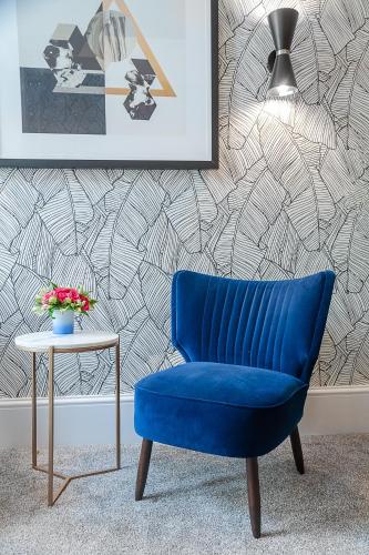 Mentone Hotel