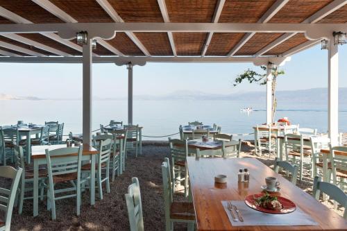 Restorāns, Vlichos Studio Apartment in Vlichos (Attiki)