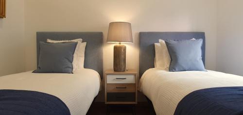 Afonso Galo Guest Apartments II in อัลมาดา