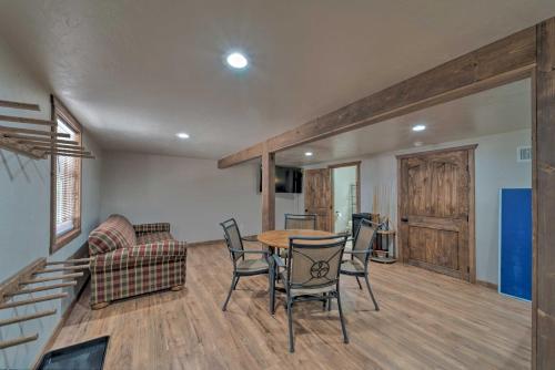 Ruidoso Home with Hot Tub 19 Mi to Ski Apache! - image 8