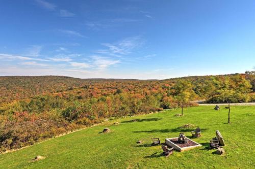 Secluded Somerset House with Mtn Views and 4 5 Acres! - main image