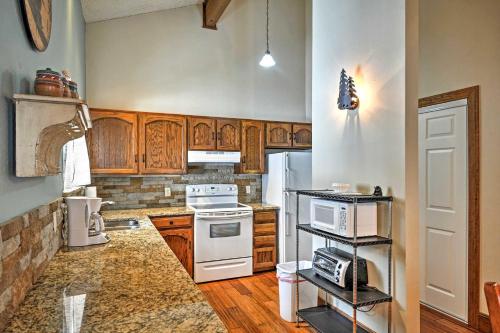 Cozy Mtn Condo - 4 Mi to Downtown Pagosa Springs! - image 6