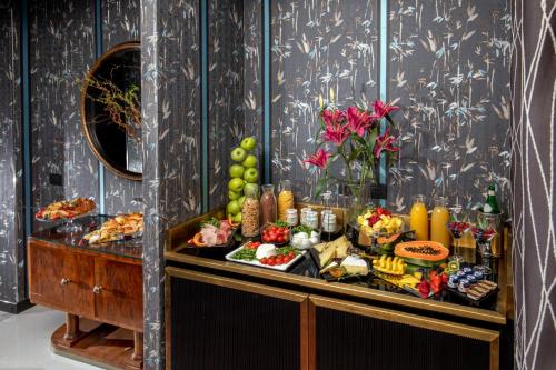 Small Luxury Inn Rome by The Goodnight Company - image 4