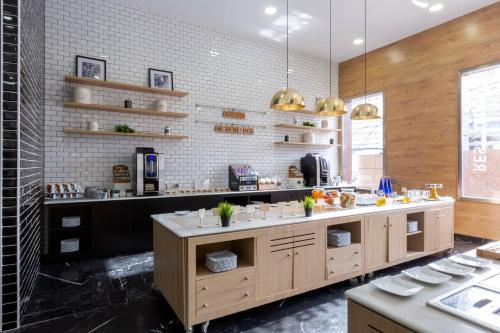 Holiday Inn Madrid - Las Tablas an IHG Hotel - image 8