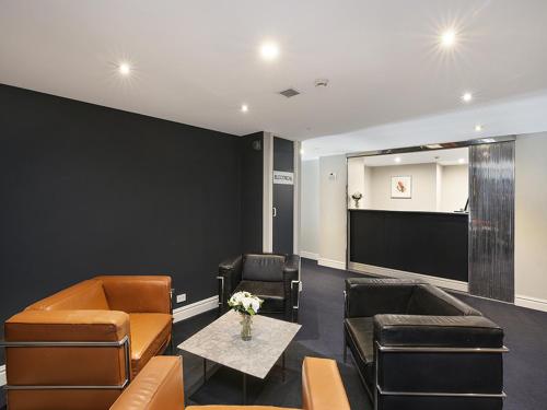 Sydney Airport Suites - image 4