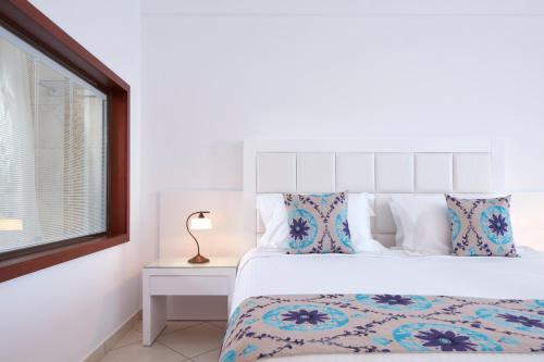 Grand Beach Hotel - image 5