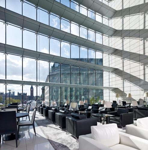 Ortak salon/TV alanı, Park Plaza Westminster Bridge Hotel in Londra