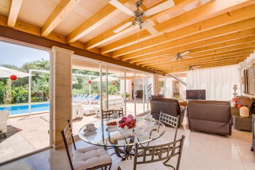 Faciliteiten, Ideal Property Mallorca - Can Tomeu in Llubi
