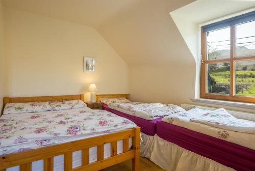 1 double bed, 3 twin beds