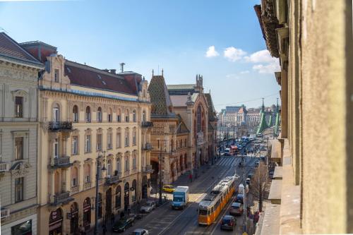 Downtown Elegance by Liberty Bridge - 90m2