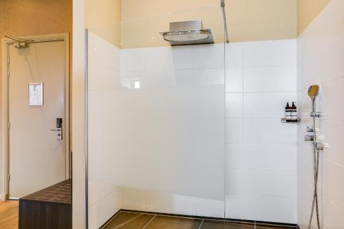 Brasss Hotel Suites - image 14