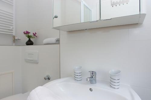 New Green Apartments - image 3