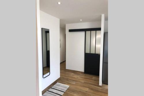 Spacieux studio entierement renove
