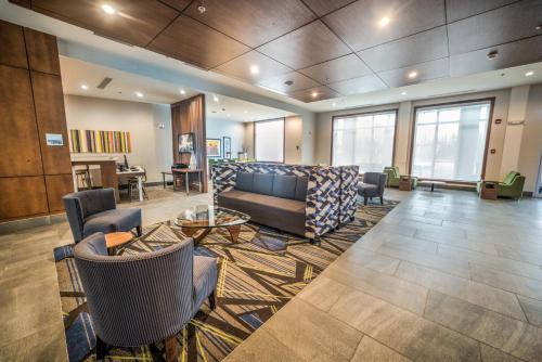 المنظر الخارجي, Holiday Inn Express & Suites West Edmonton-Mall Area By IHG in Edmonton (AB)