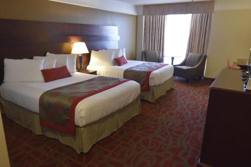 . Tropical Inn - North Battleford