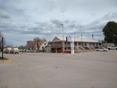 . Townhouse Motel