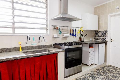 ห้องครัว, Aluguel de Suítes por Temporada em Alto de Pinheiros (Aluguel de Suites por Temporada em Alto de Pinheiros) in อัลโต เด ปินเยย์โรส