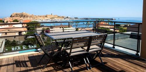 L'Ile-Rousse Villa Sleeps 2 Pool Air Con T805884 gîte à louer L'Île-Rousse