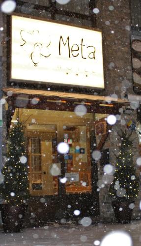 Hotel Meta - image 6