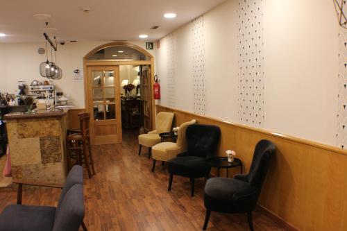 Hotel Meta - image 12