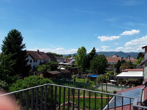 Balcony/terrace, Willkommen in unserem kleinen Paradies in Lampertheim