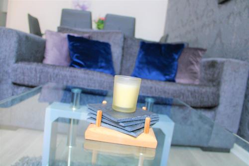Beautiful 3 bed house Sleeps 6 Free Parking!