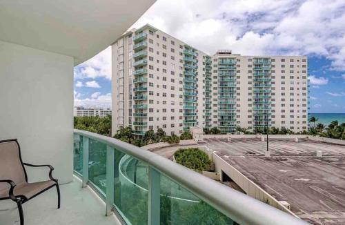 5 OCEAN VIEW Balcony-BEACHFRONT CONDO 1 BDRM