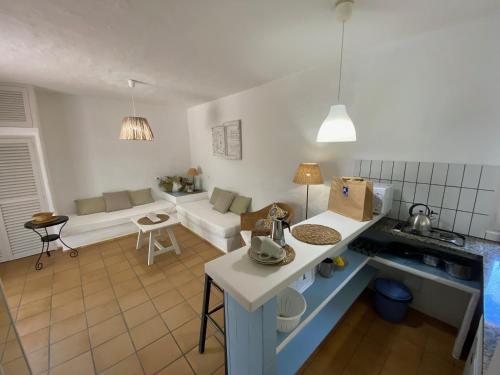 Astbury Apartments Can Miguel Marti - image 6