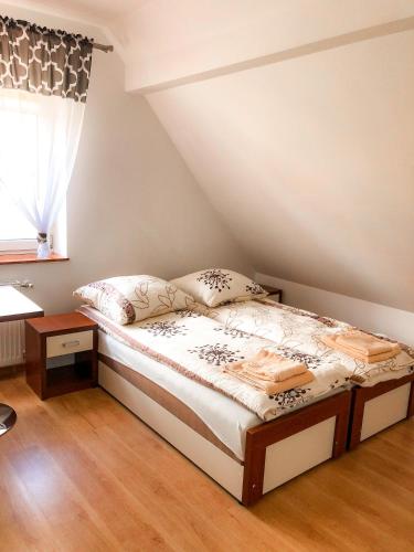 1 double bed