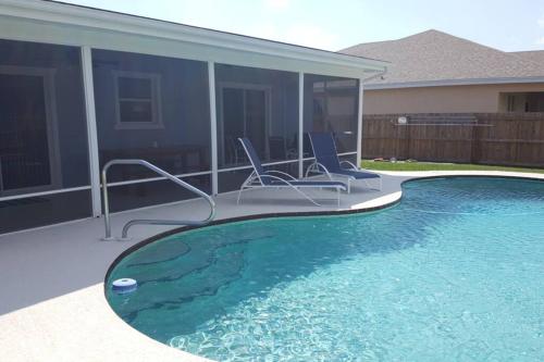 Beautiful Florida Vacation Pool House