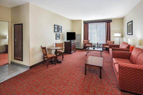 La Quinta by Wyndham Oxford - Anniston