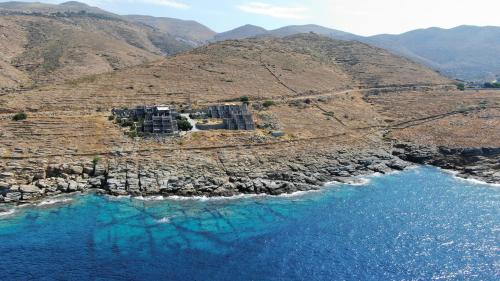 Porto Mani Suites Ξενοδοχείο