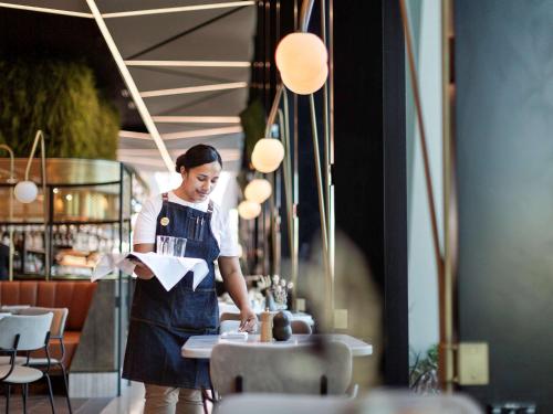 Restaurante, Novotel Auckland Airport in Auckland Airport