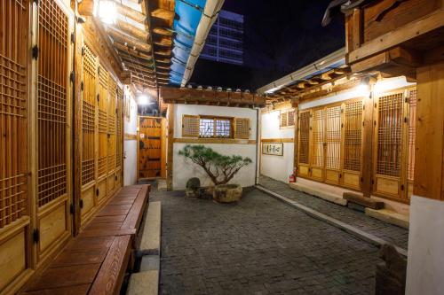 Ban công/sân hiên, Gaeunchae Hanok Guesthouse Jeonju in Jeonju-si