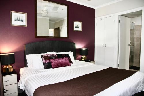 Mariners Court Hotel - image 11