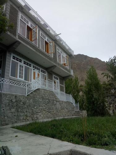 Hunza Holiday Inn